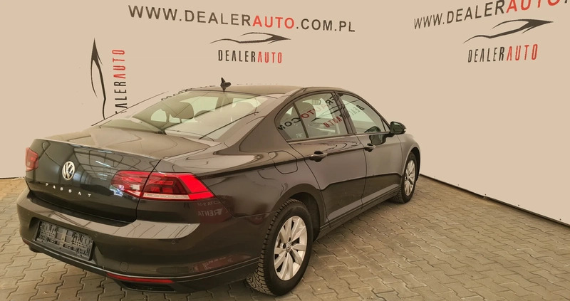 Volkswagen Passat cena 78000 przebieg: 65000, rok produkcji 2020 z Wrocław małe 106